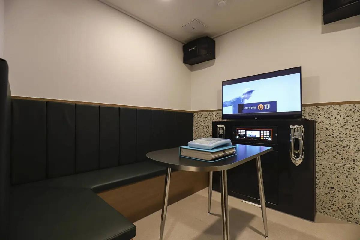 Rosy Hotel Cheongju Ngoại thất bức ảnh