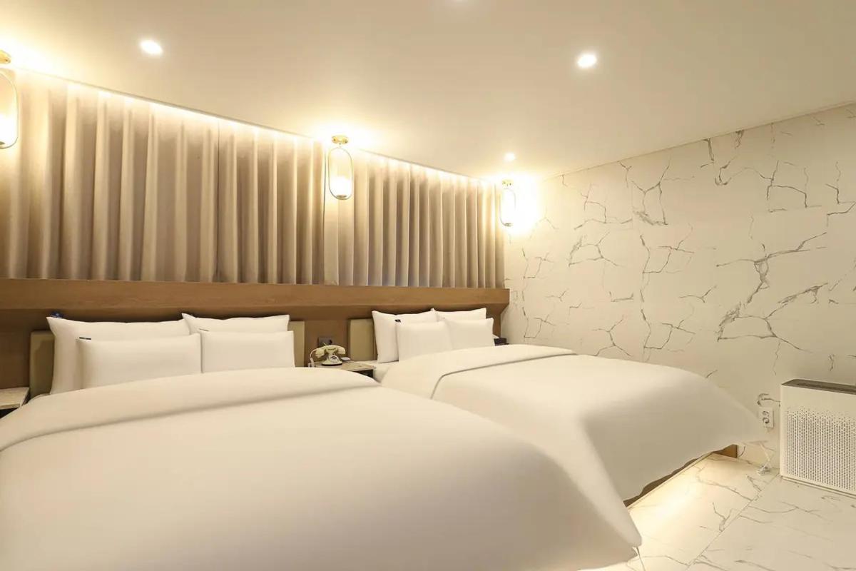 Rosy Hotel Cheongju Ngoại thất bức ảnh