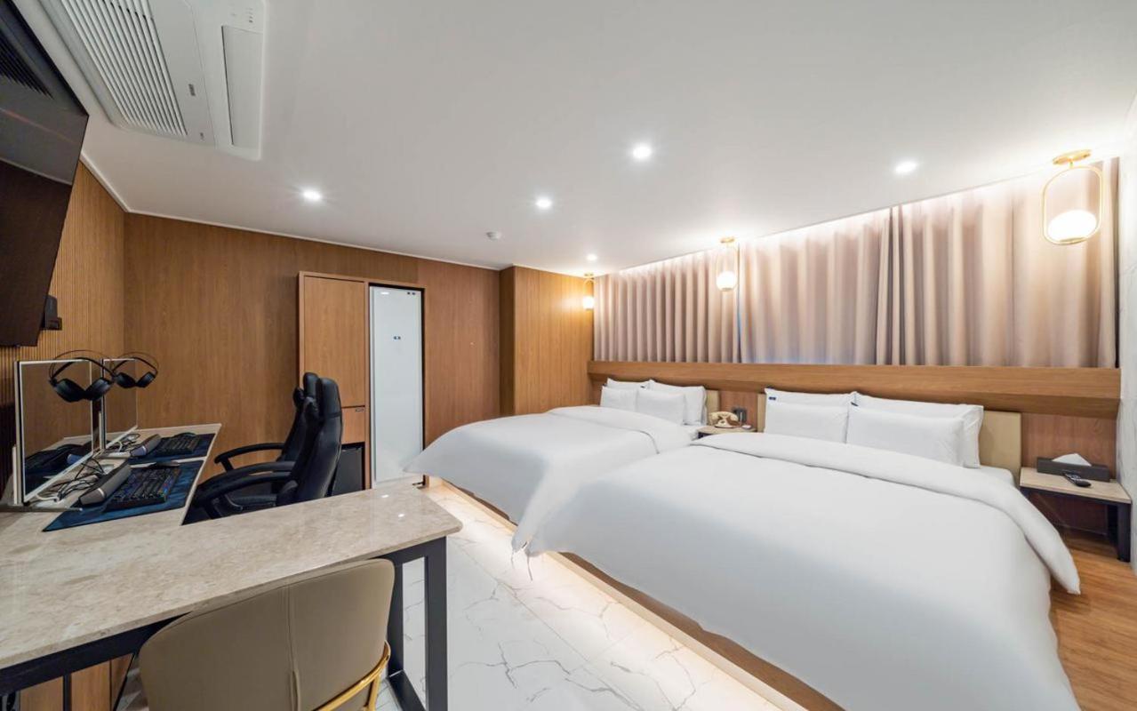 Rosy Hotel Cheongju Ngoại thất bức ảnh