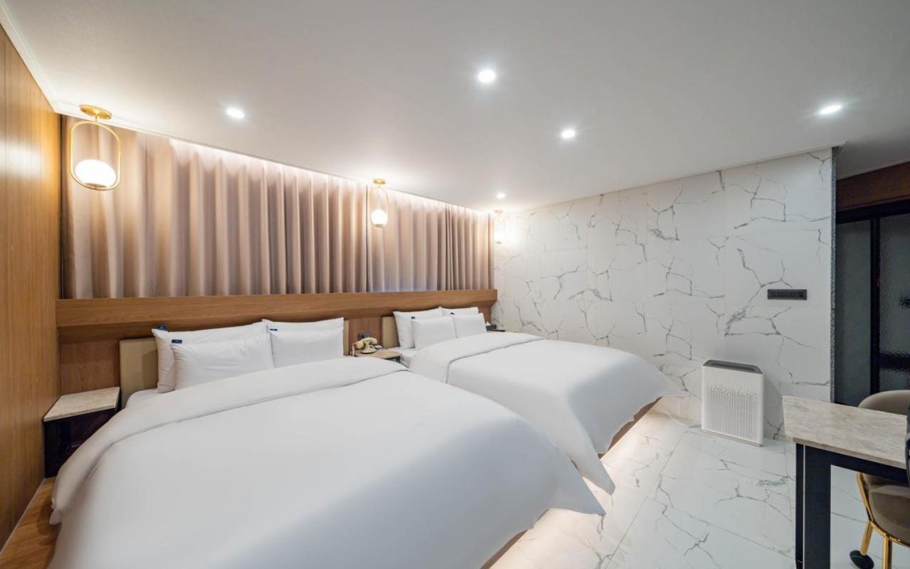 Rosy Hotel Cheongju Ngoại thất bức ảnh