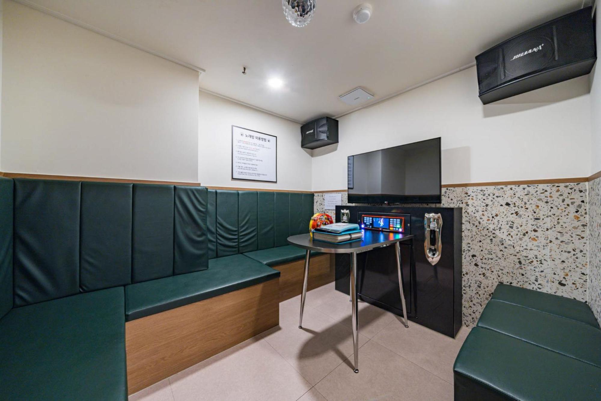 Rosy Hotel Cheongju Ngoại thất bức ảnh