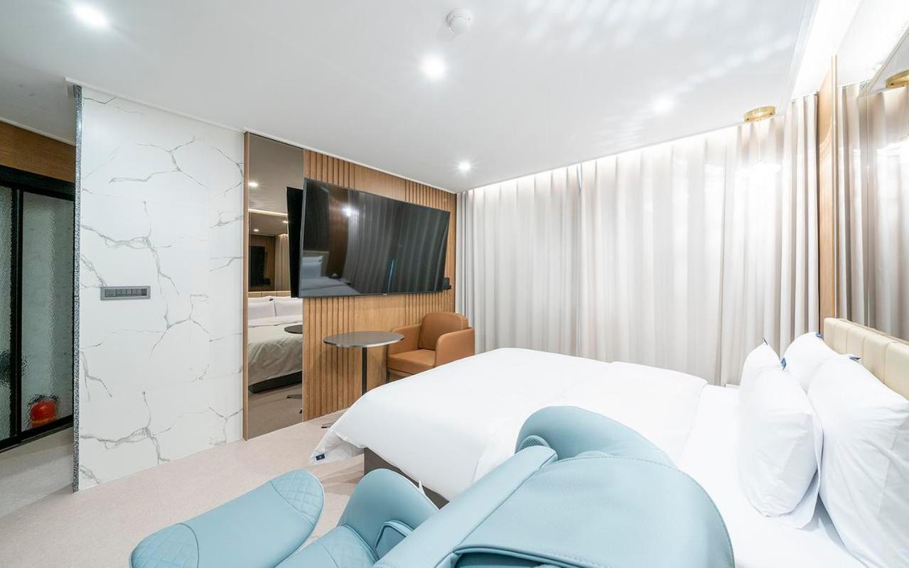 Rosy Hotel Cheongju Ngoại thất bức ảnh