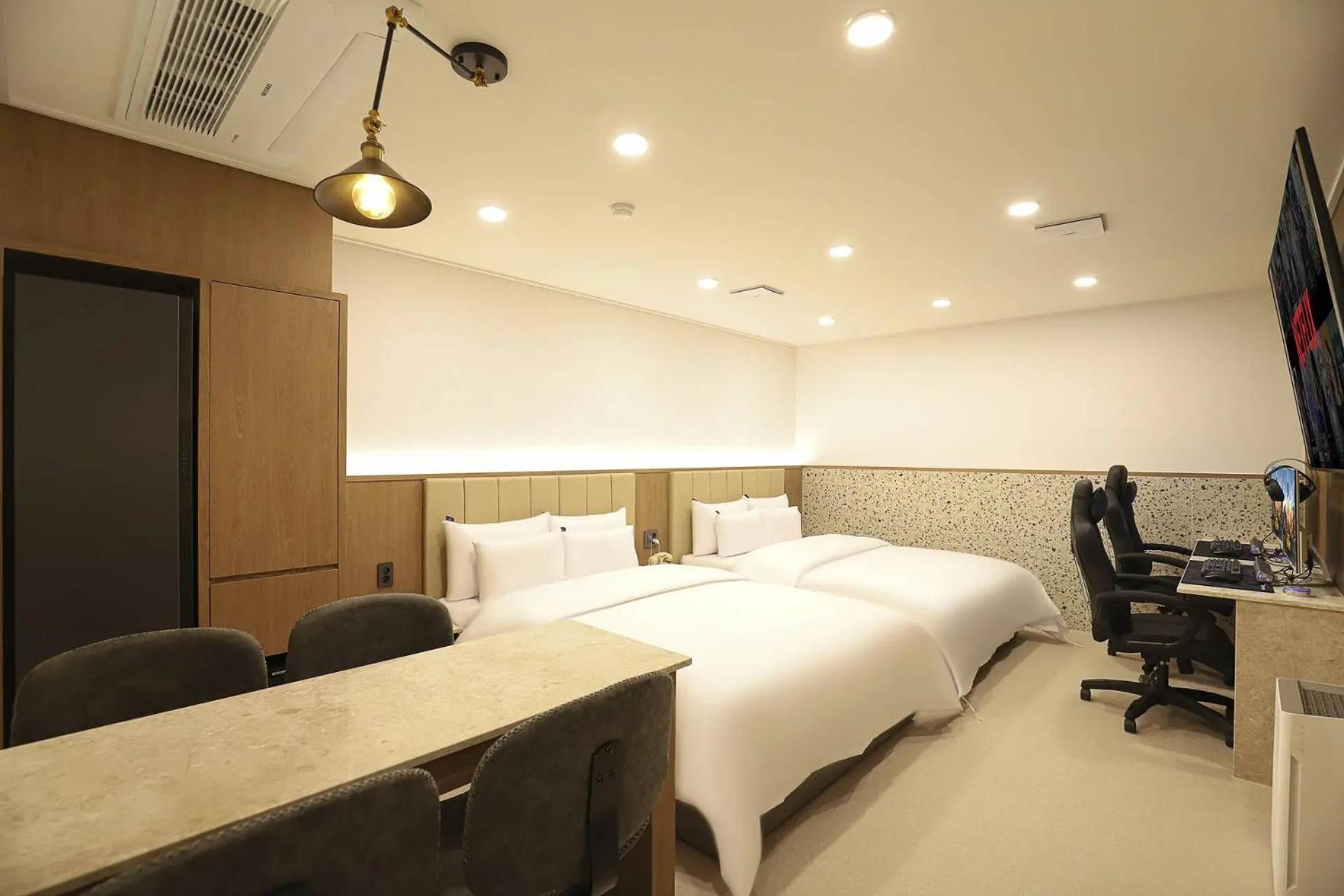 Rosy Hotel Cheongju Ngoại thất bức ảnh