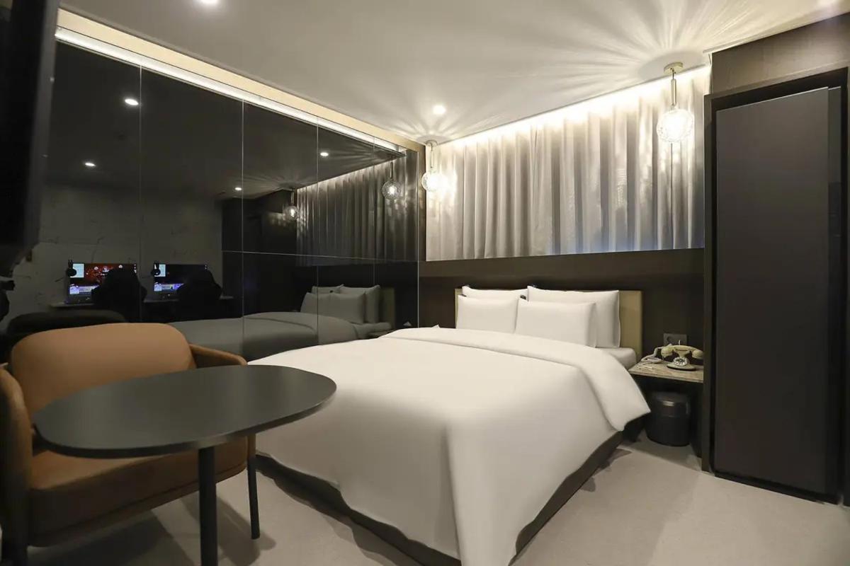 Rosy Hotel Cheongju Ngoại thất bức ảnh