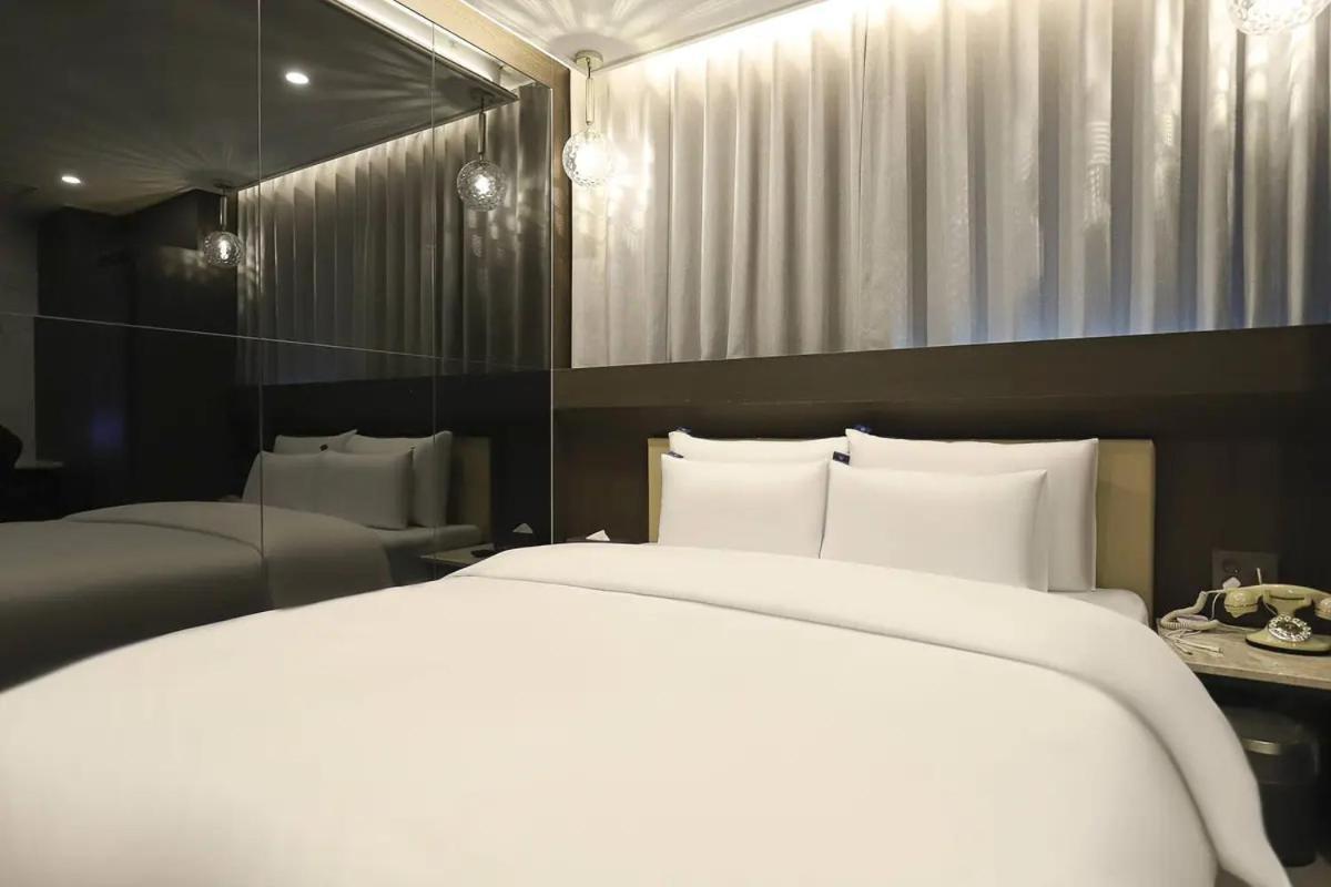 Rosy Hotel Cheongju Ngoại thất bức ảnh