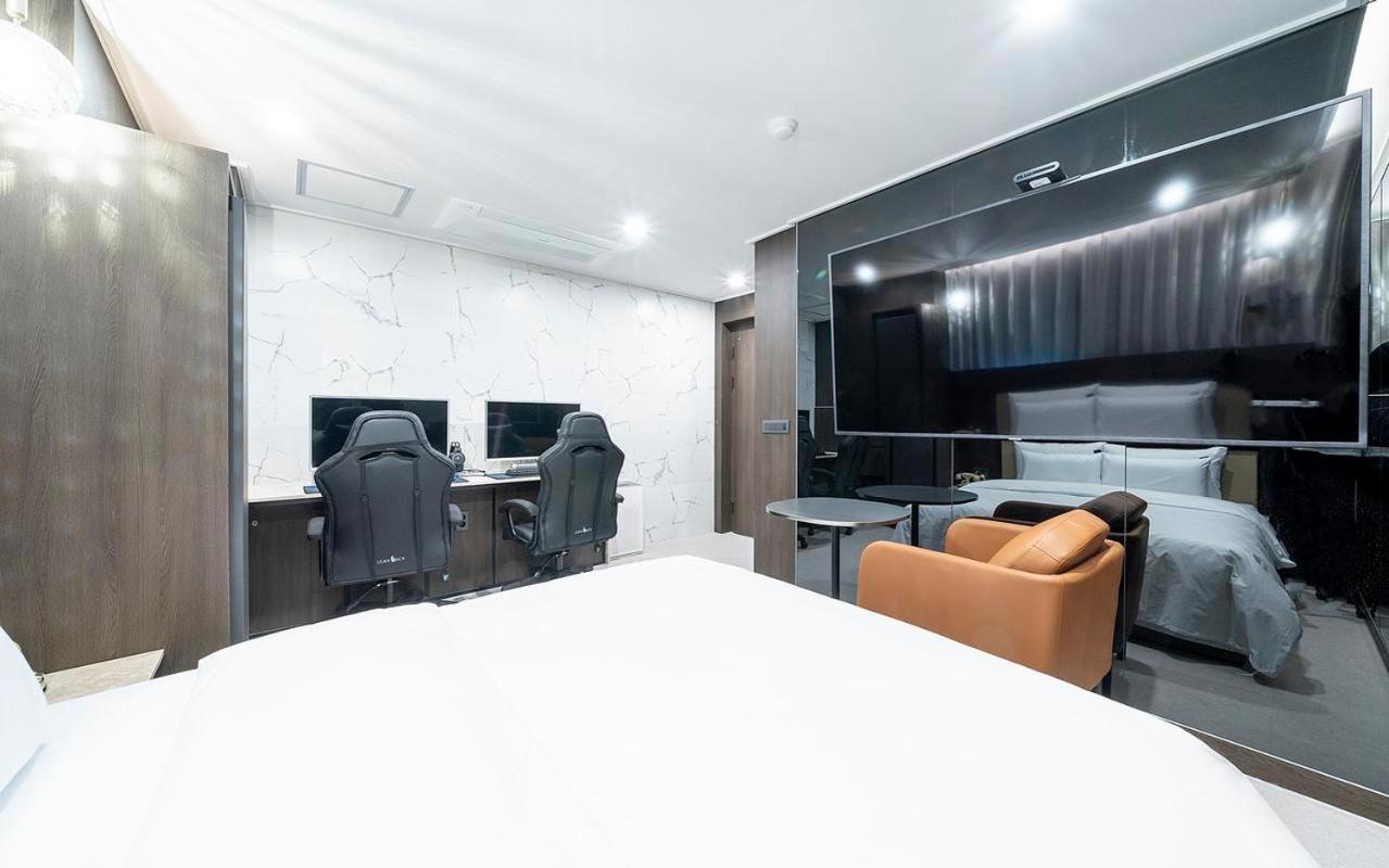 Rosy Hotel Cheongju Ngoại thất bức ảnh