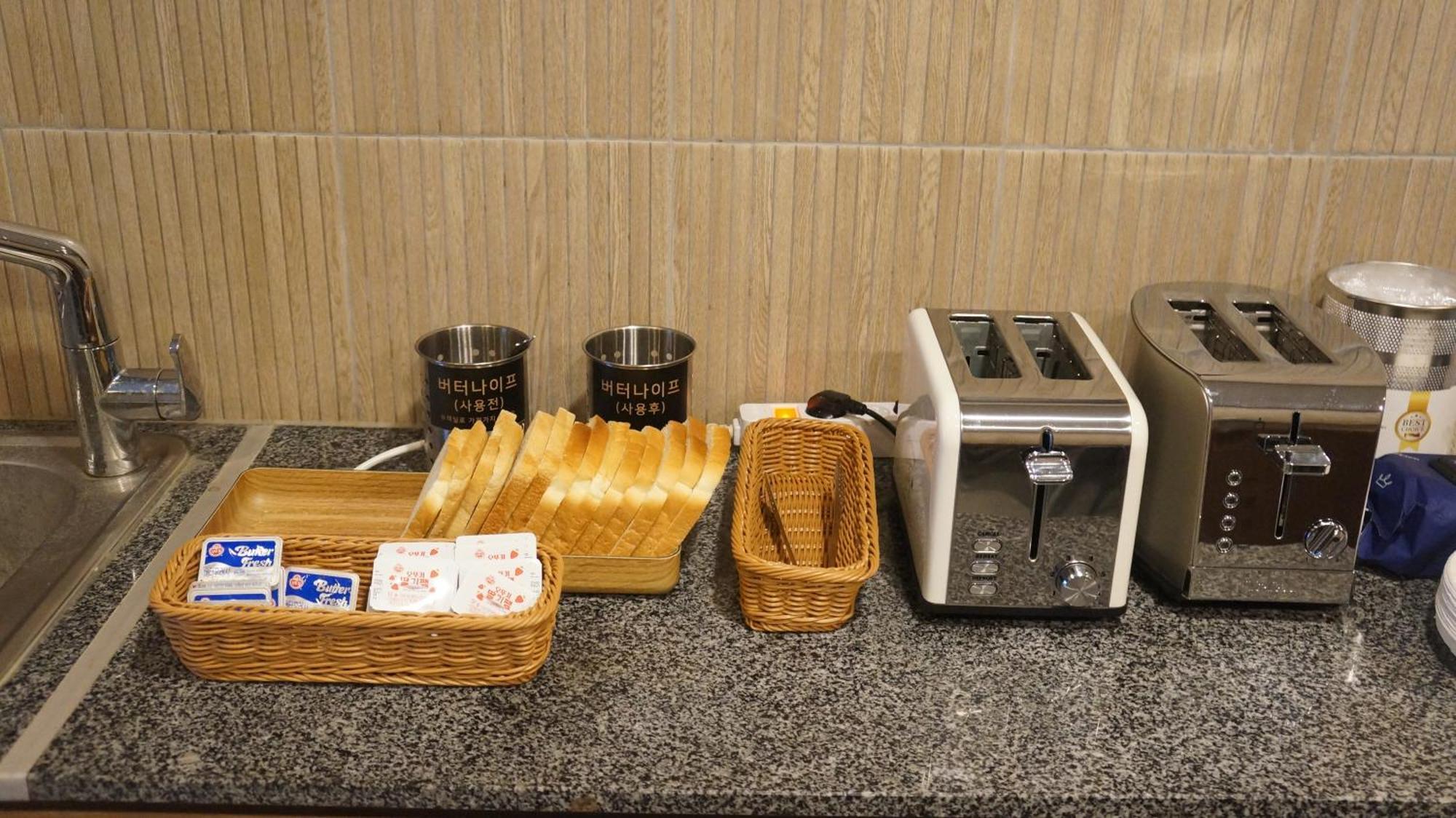 Rosy Hotel Cheongju Ngoại thất bức ảnh